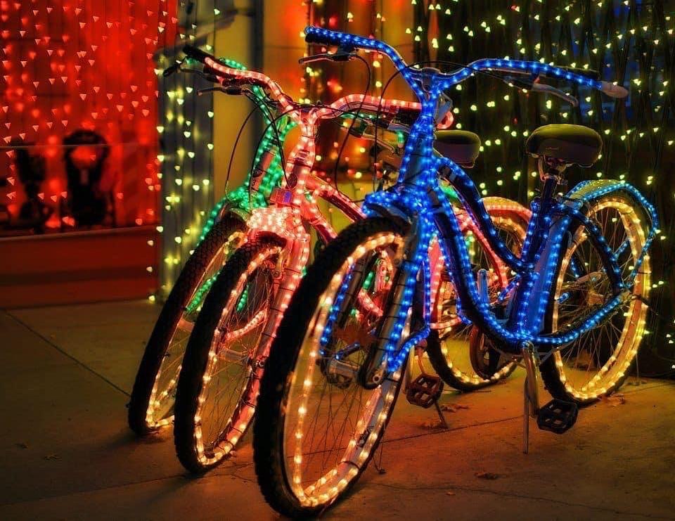 Holiday bike store